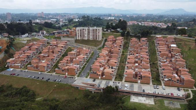 Hostal - Dona Elva A 15 Min Del Aeropuerto Rionegro Bagian luar foto